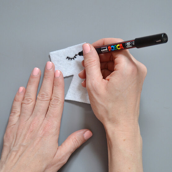 unicorn-hobby-horses6.jpg?sw=554&q=85