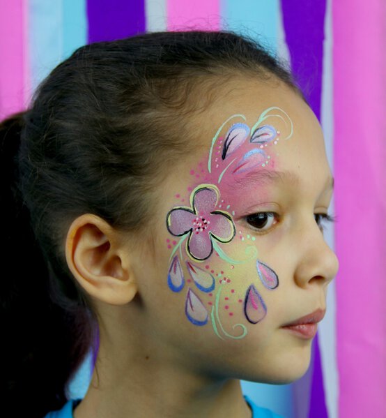 Idea_festival-face-paint-ideas-design-1_step3a.jpg?sw=554&q=85