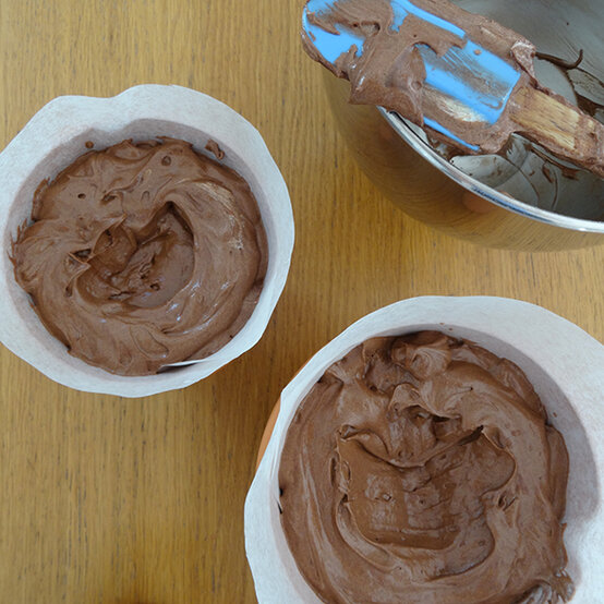 plant-pot-bunny-cake-3.jpg?sw=554&q=85