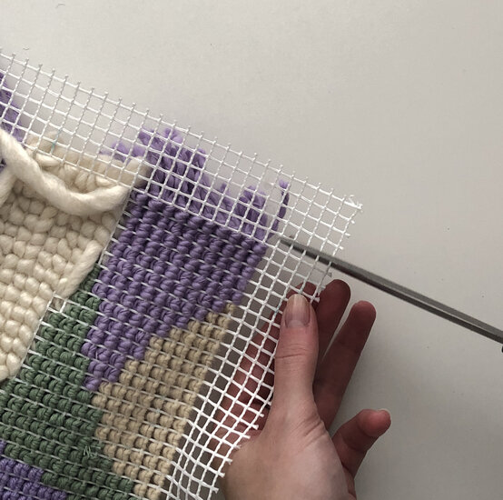 How-to-make-a-latch-hook-wall-hanging_step-5a.JPG?sw=554&q=85