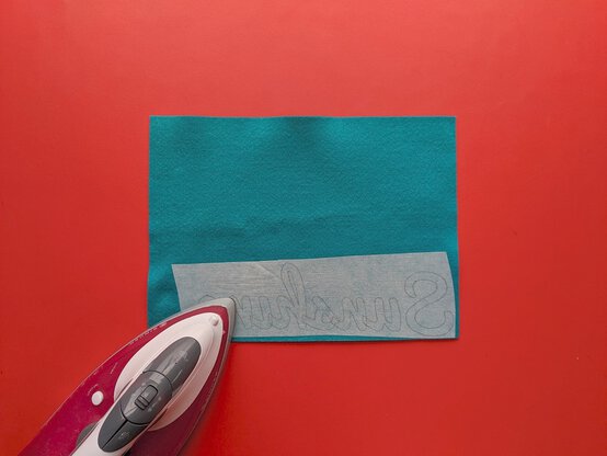 wall_hanging_felt_3.jpg?sw=554&q=85