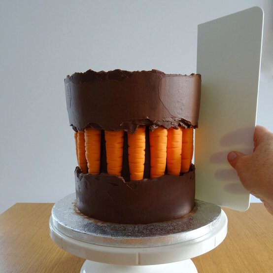 carrot_fruit_line_cake_9b.jpg?sw=554&q=85