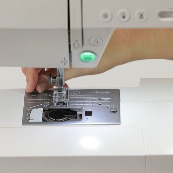 sewingmachine-step10.jpg?sw=554&q=85