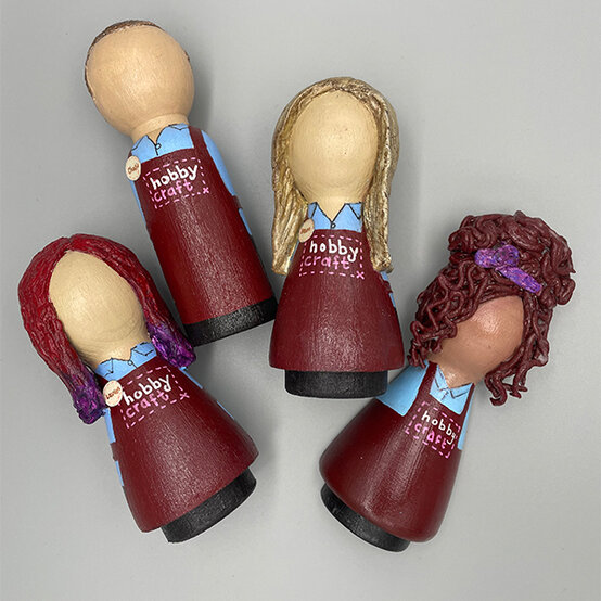 artisan-wendy-mason-hobbycraft-staff-wooden-dolls.jpg?sw=554&q=85