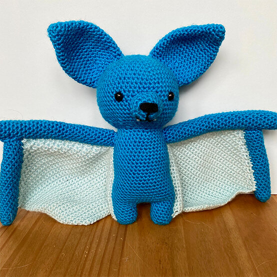 artisan-jasmine-johnson-amigurumi-hugo-the-bat.jpg?sw=554&q=85