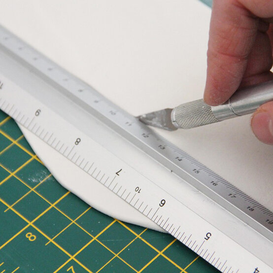 flower-ring-dish-3.jpg?sw=554&q=85