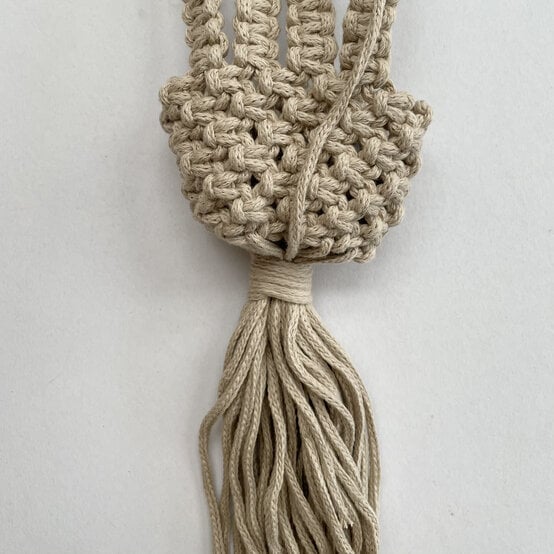 how_to_make_macrame_bunny_plant_pods_step-24.jpg?sw=554&q=85