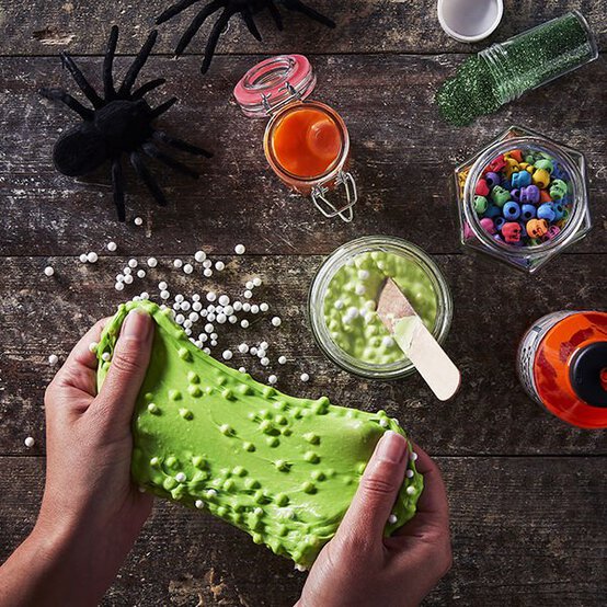 ideas_main_how-to-make-halloween-slime%20%281%29.jpg?sw=554&q=85
