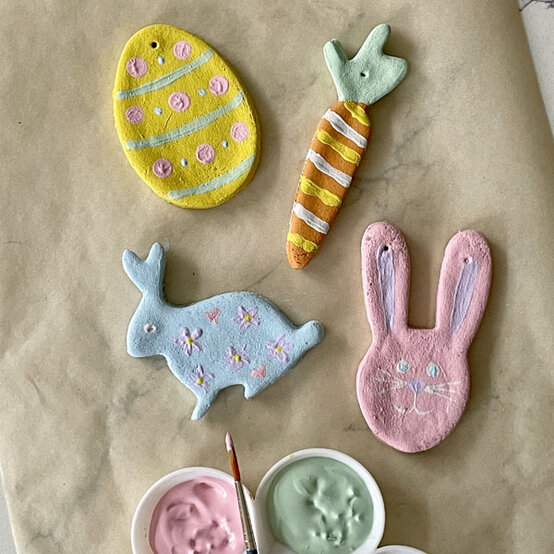 ideas%5Fhow%2Dto%2Dmake%2Deaster%2Dsalt%2Ddough%2Ddecorations%5Fstep%2D3.jpeg?sw=554&q=85