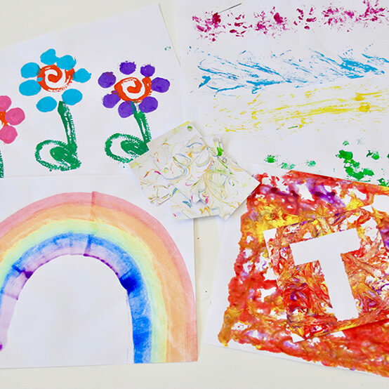 idea_indoor-activities-for-kids_painting.jpg?sw=554&q=85