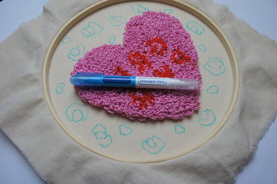 how_to_make_a_girl_power_punch_needle_hoop_step-6.jpg?sw=554&q=85