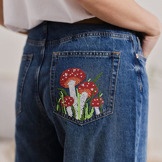 idea_customise-jeans-with-diamond-dotz_step11.jpg?sw=554&q=85