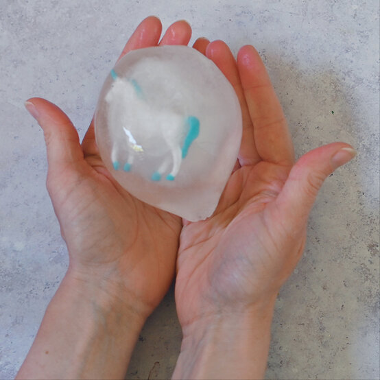 unicorn-eggs_ice-play-ideas36.jpg?sw=554&q=85