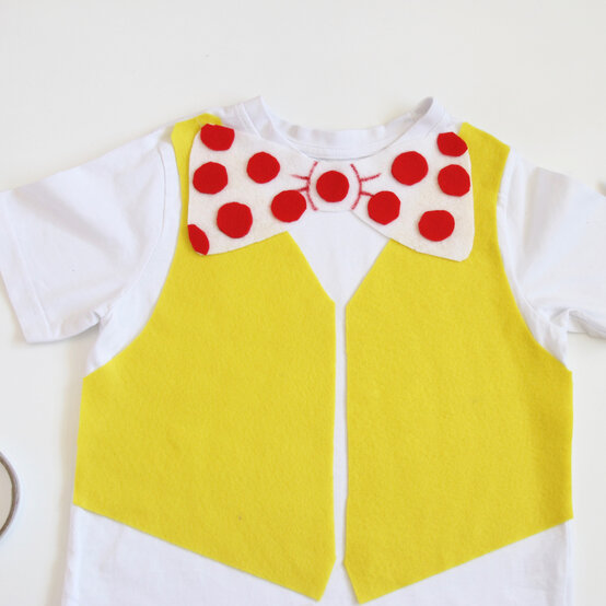 willy_wonka_felt_step_8.jpg?sw=554&q=85