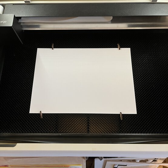 Idea_glowforge-how-to-make-a-personalised-medal_step5.JPG?sw=554&q=85