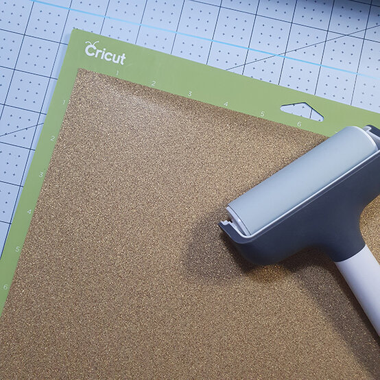 personalised_makeup_bag_step_20.jpg?sw=554&q=85