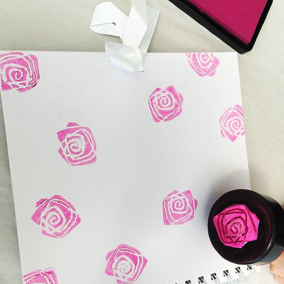 lino-floral-book-cover-artistinyou-step11.png?sw=554&q=85