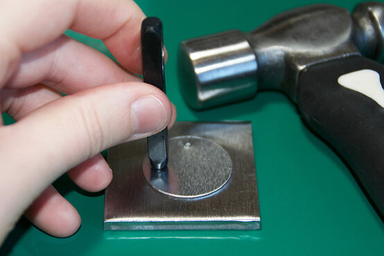 wine-glass-charms-2-of-40-edit1.jpg?sw=554&q=85