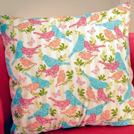 cushion-.jpg?sw=554&q=85