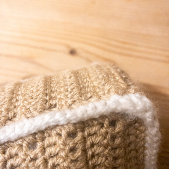 gingerbreadhouse-_join.jpg?sw=554&q=85