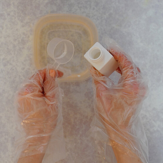 how_to_make_glitter_resin_coasters_7.jpg?sw=554&q=85