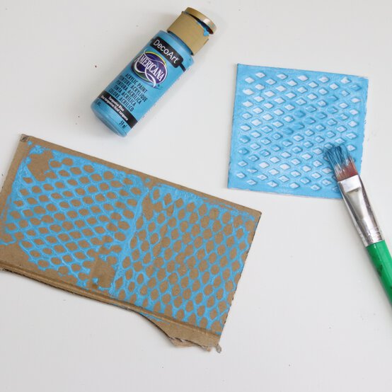 recycled_jewellery_step_2.jpg?sw=554&q=85