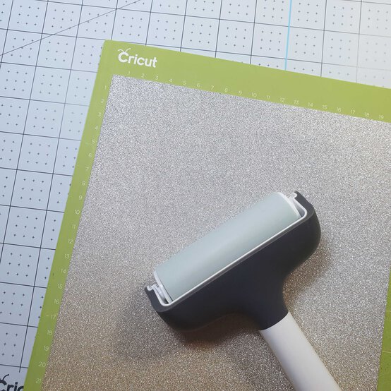 cupcake_topper_step_21_a.jpg?sw=554&q=85