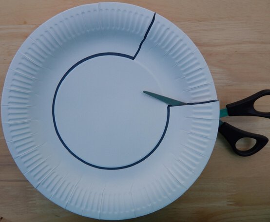 egyptian-neck-plate-progress.jpg?sw=554&q=85