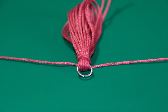 wine-glass-charms-27-of-40-edit.jpg?sw=554&q=85