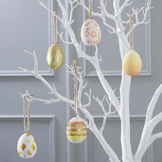 white-twig-tree-easter3.jpg?sw=554&q=85