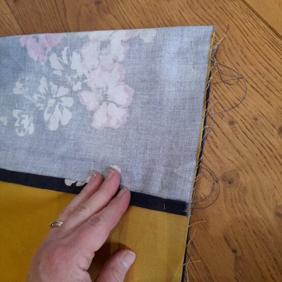 pillow_floor_mat_joules_3b.jpg?sw=554&q=85