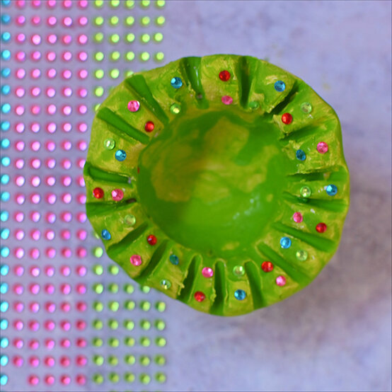 diwali-diya-lamp-6b.jpg?sw=554&q=85