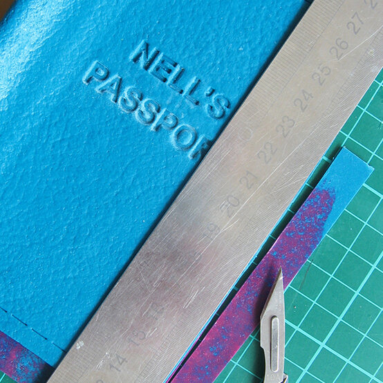 fimo-leather-effect-passport-cover-24.jpg?sw=554&q=85