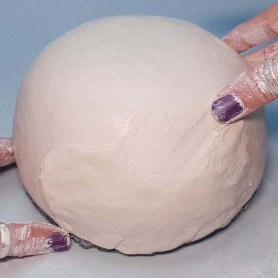 Idea_how-to-make-a-yarn-bowl-with-air-drying-clay_step4d.jpg?sw=554&q=85