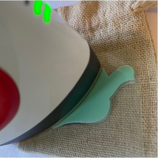 Alternative%20Christmas%20Crackers_Step10.jpeg?sw=554&q=85