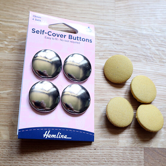 how-to-make-a-seat-cushion_step-7.jpg?sw=554&q=85