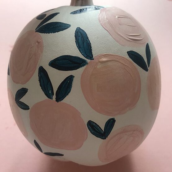 autumnal-painted-pumpkins-4-600x600.jpg?sw=554&q=85