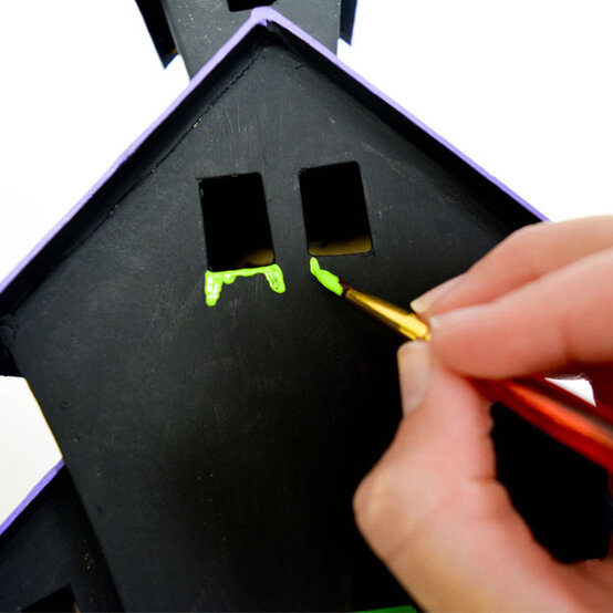 Idea_how-to-make-a-halloween-mache-house-play-set_step3.jpg?sw=554&q=85