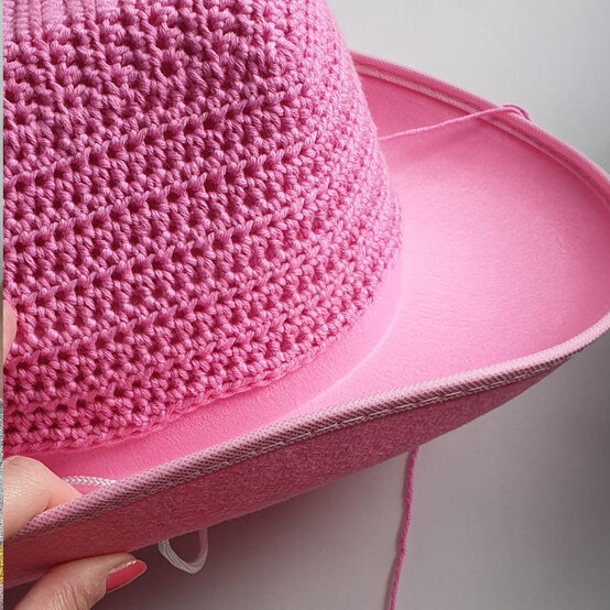 How-to-Crochet-a-Cowboy-Hat_3a.jpg?sw=554&q=85