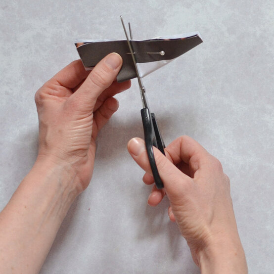 personalised-initial-banner_step3_2.jpg?sw=554&q=85