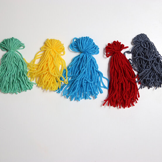 kids-teepee-painted-pom-pom-step-12.jpg?sw=554&q=85