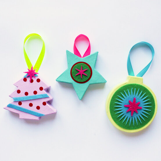 felt-christmas-decorations_mache_complete_editv2.jpg?sw=554&q=85