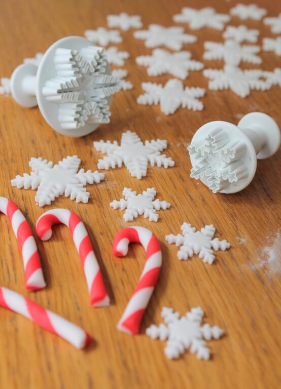 cupcake-christmas-tree12.jpg?sw=554&q=85