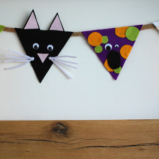 ideas%5Fhow%2Dto%2Dmake%2Dfelt%2Dhalloween%2Dbunting%5Ffinished1.jpg?sw=554&q=85