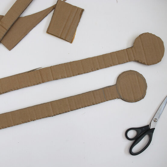 willy_wonka_cardboard_step_10.jpg?sw=554&q=85