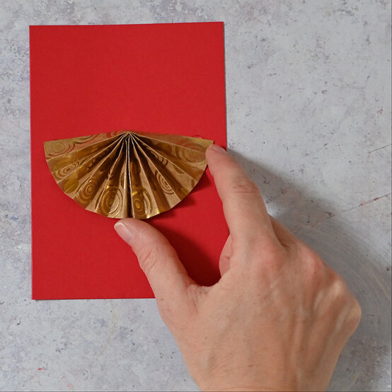 diwali-diya-lamp-card-6c.jpg?sw=554&q=85