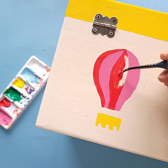 ideas%5Fhow%2Dto%2Dpaint%2Da%2Dmemory%2Dbox%5Fstep%2D3a.jpg?sw=554&q=85