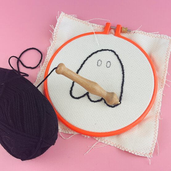 Idea_ways-to-decorate-a-twig-tree_step4f.jpg?sw=554&q=85