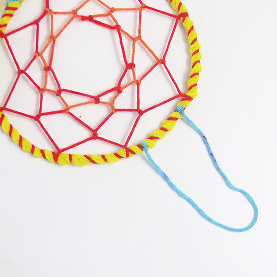 lbd-kcc-dreamcatcher-step7.jpg?sw=554&q=85