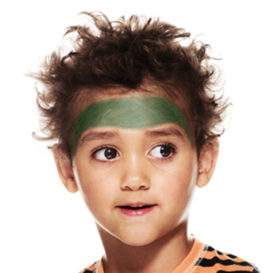 snazaroo-world-book-day-wizard-of-oz-step1.jpg?sw=554&q=85